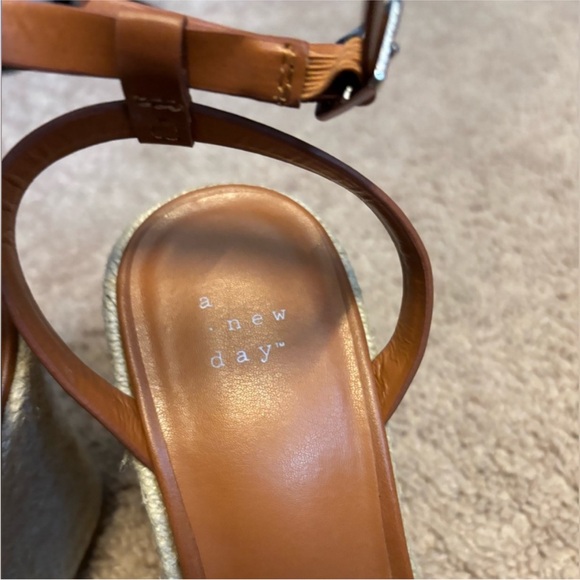A New Day Cognac strapping espadrille sandals sz. 7 - Picture 2 of 6
